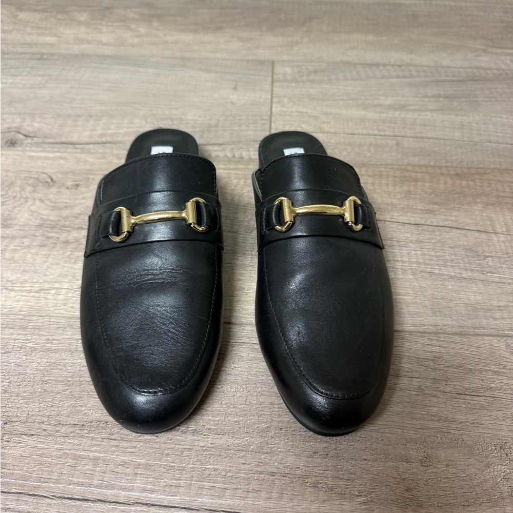Steve Madden Black Leather Women’s Loafers with Gold Accent